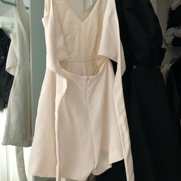 Aritizia tie up romper - Picture 2 of 3